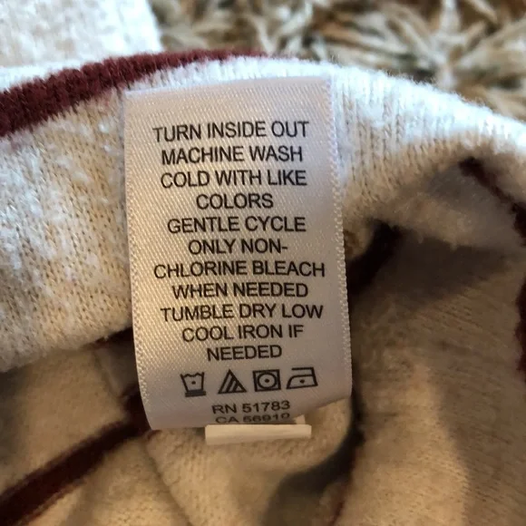 Maurices sweatshirt size XL gently used - Picture 4 of 5